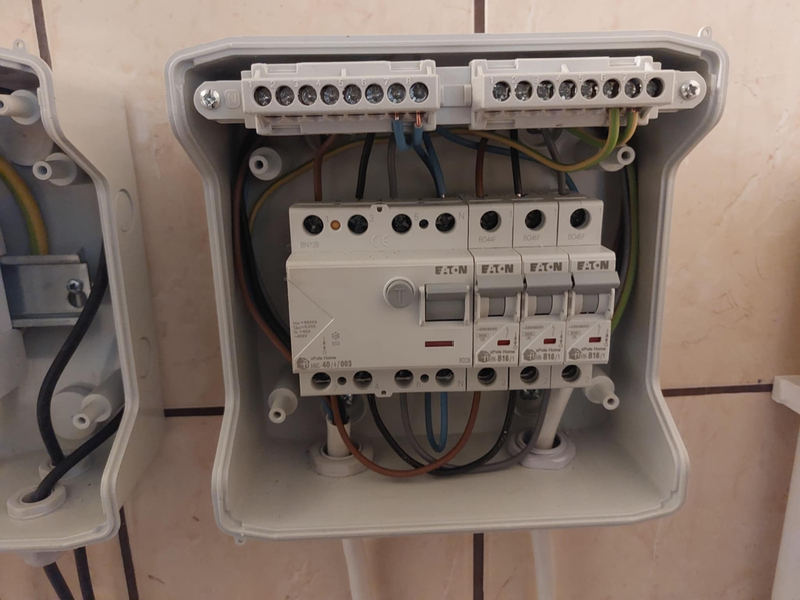 Zdjęcie na okładce dla EcoVibe Adam Pawłowski - Elektryk Bystrzyca Kłodzka | Instalacje Elektryczne | Serwis i Naprawa Fotowoltaiki